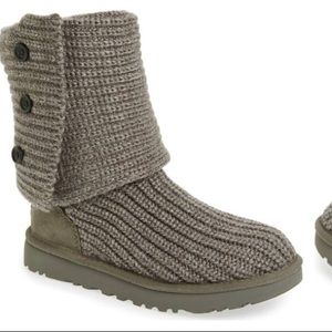 Ugg Classic Cardi II Gray knit boot size 8